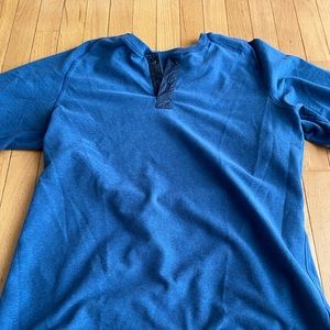 Lulu lemon men's blue henley